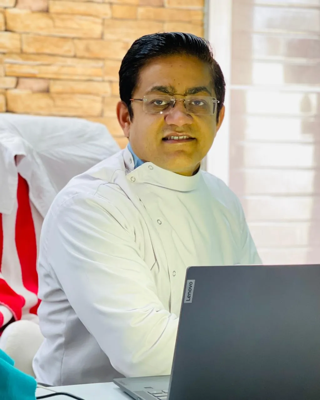 Dr Gaurav Sethi at Sethi Dental Clinic in Una